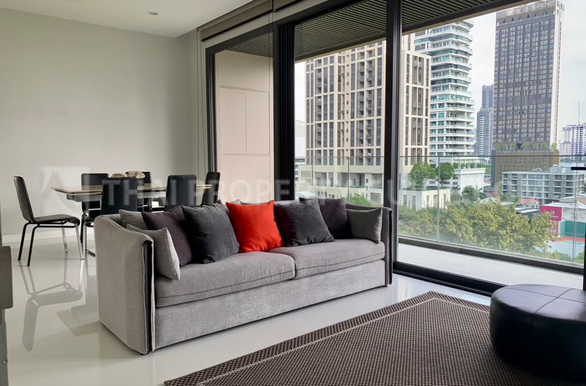 Condominium in Sukhumvit : Vittorio Condominium at Sukhumvit 39 
